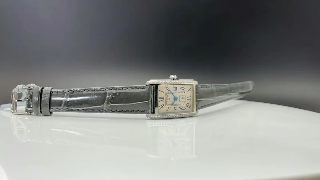 Longines DolceVita Steel Silver Dial 20.8mm — photographed off the sweep