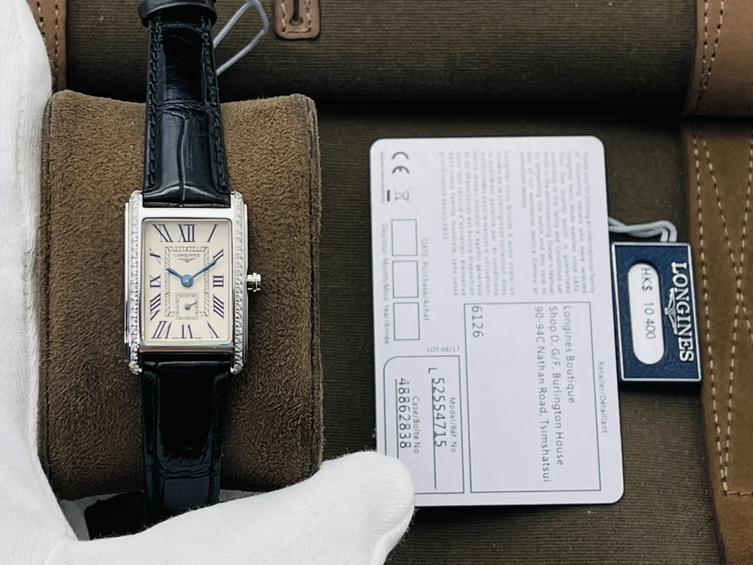 Longines DolceVita Steel Silver Dial 20.8mm — photographed off the sweep