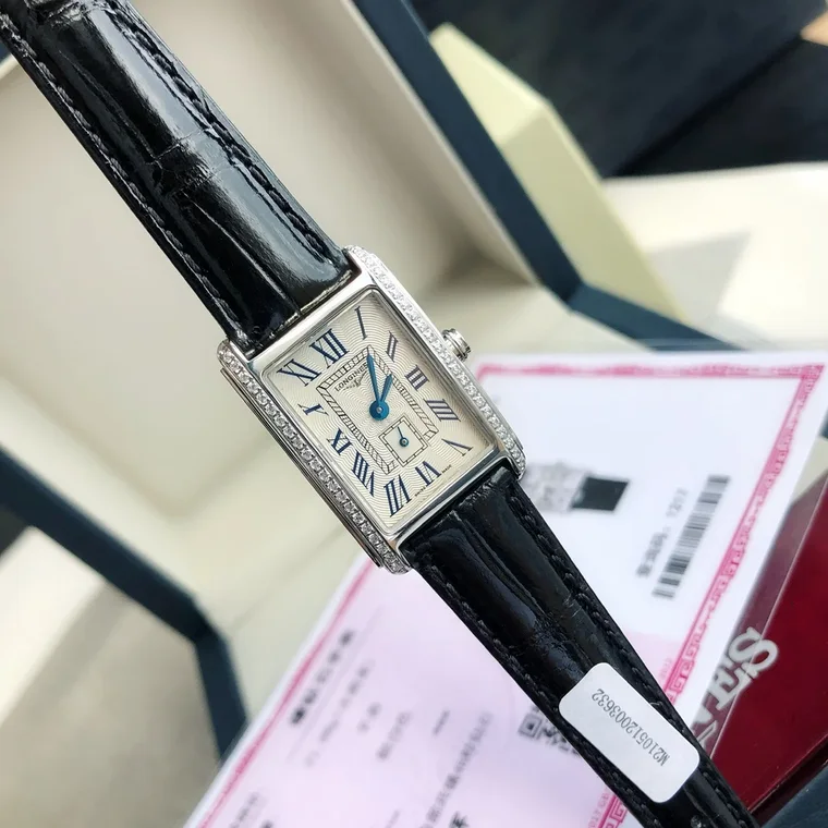 Longines DolceVita Steel Silver Dial Diamond-Set 20.80 × 32.00mm