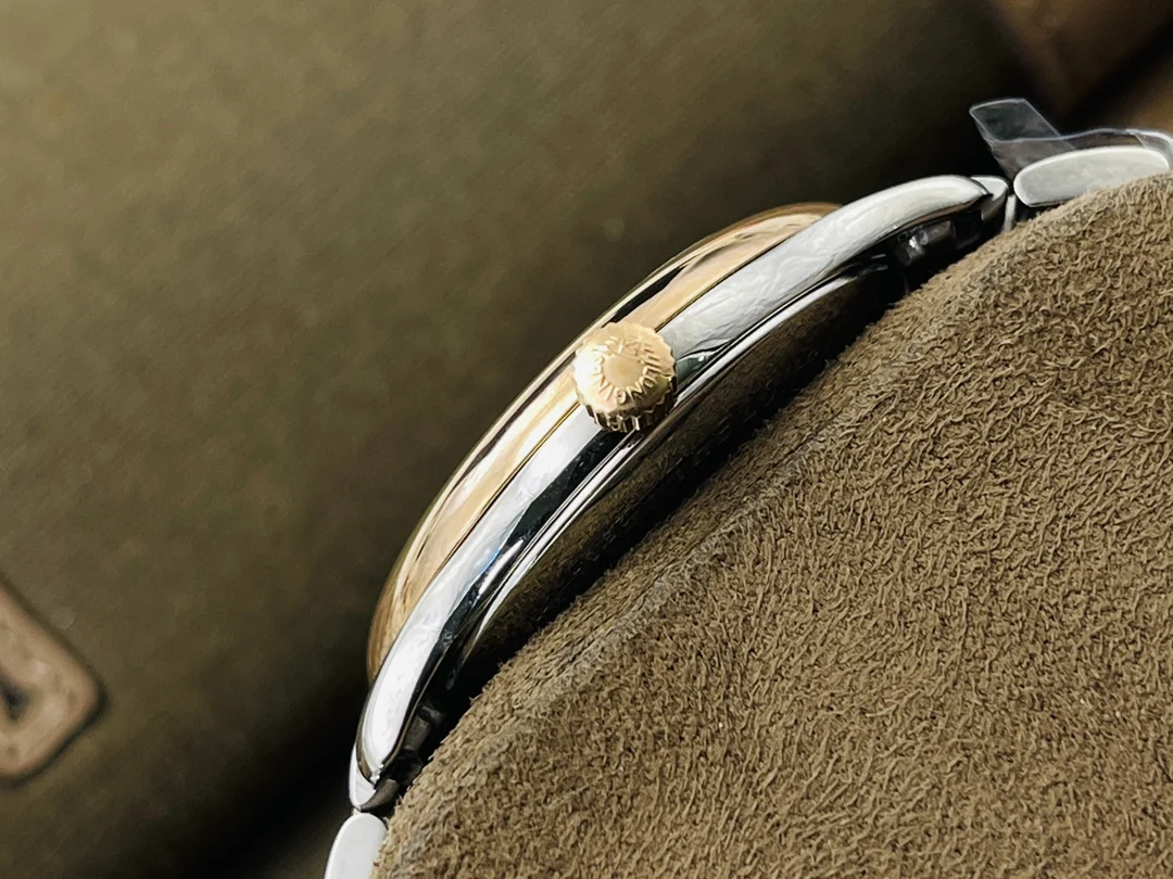 Longines Master Collection Steel 38.5mm — photographed off the sweep