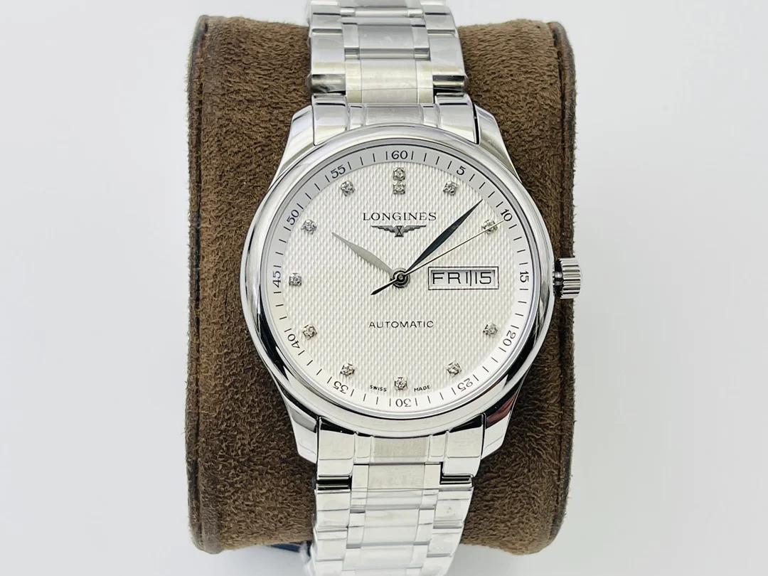 Longines Master Collection Steel 38.5mm — photographed off the sweep