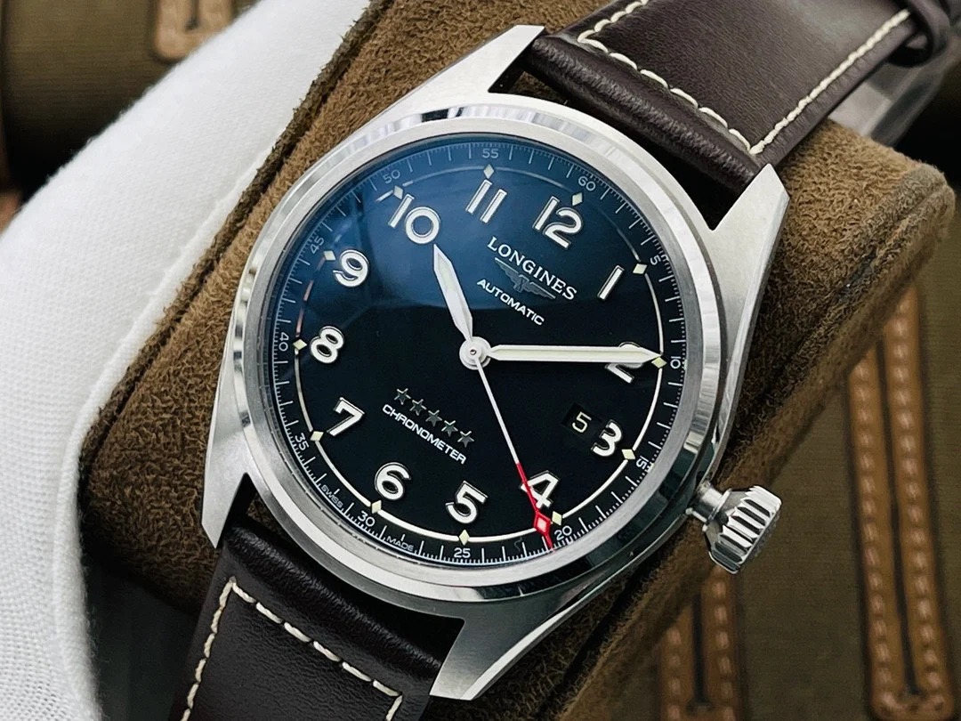 Longines Master Collection Steel Blue Dial 40mm — photographed off the sweep