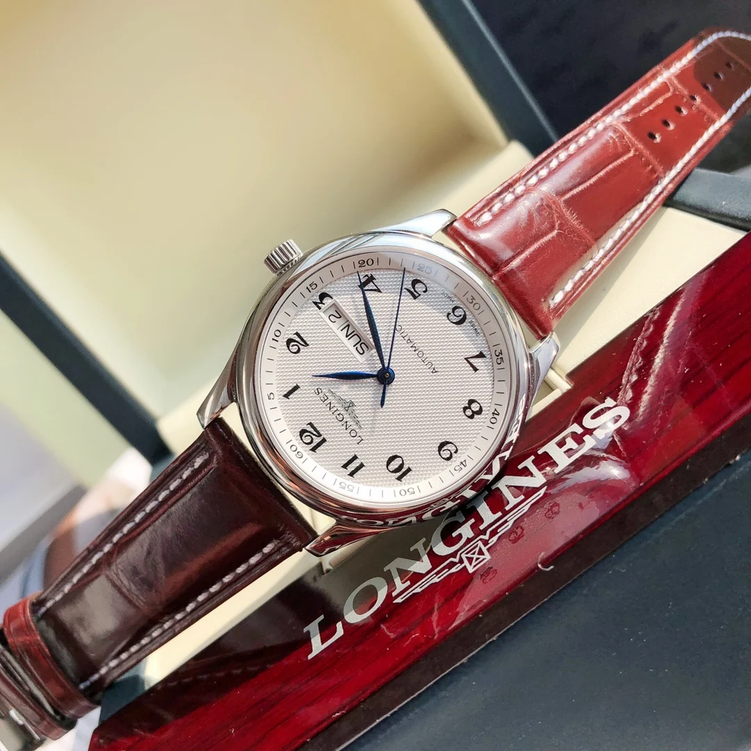 Longines Master Collection Steel Silver Dial Diamond-Set 40mm — photographed off the sweep