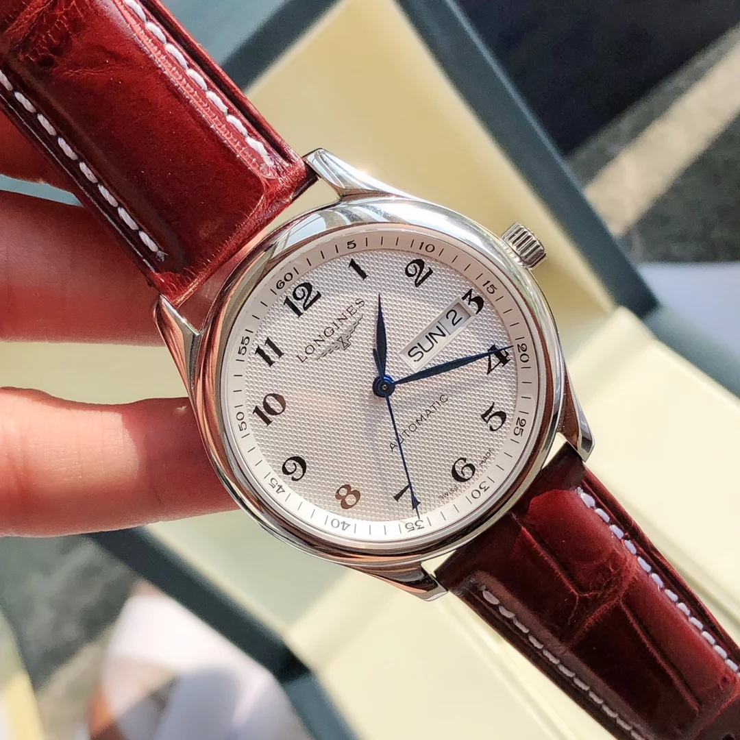Longines Master Collection Steel Silver Dial Diamond-Set 40mm — photographed off the sweep
