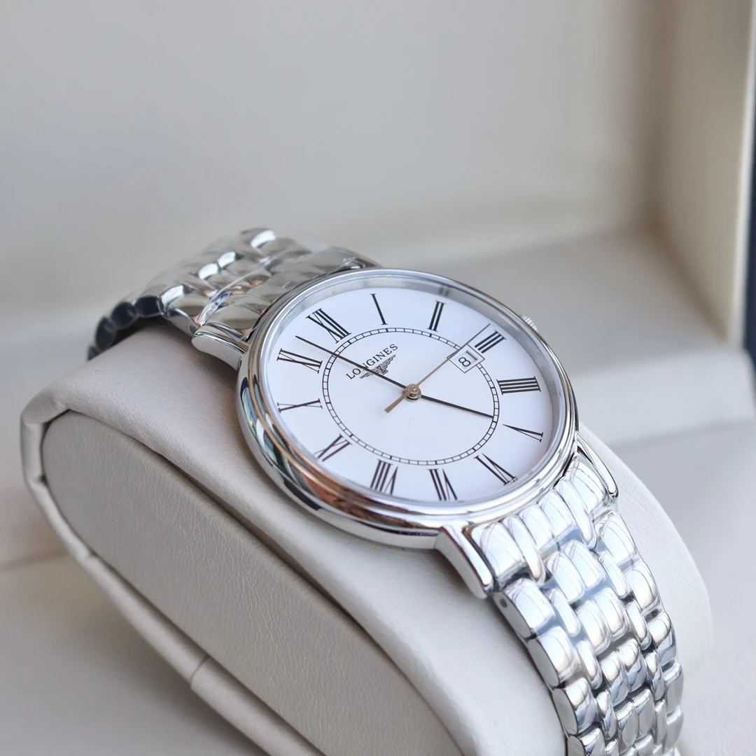 Longines Master Collection Steel White Dial 38.5mm — photographed off the sweep