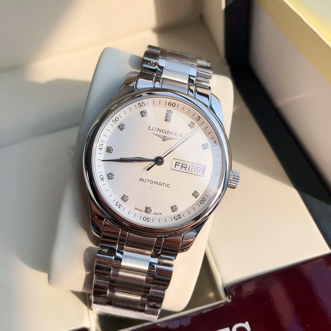 Longines Master Collection Steel White Dial 40mm — photographed off the sweep