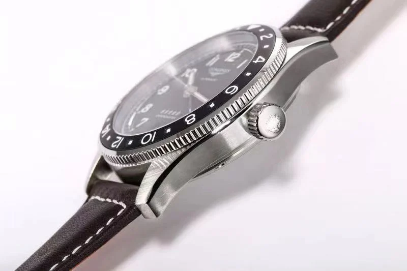 Longines Spirit Ceramic Green Dial 42mm — detail
