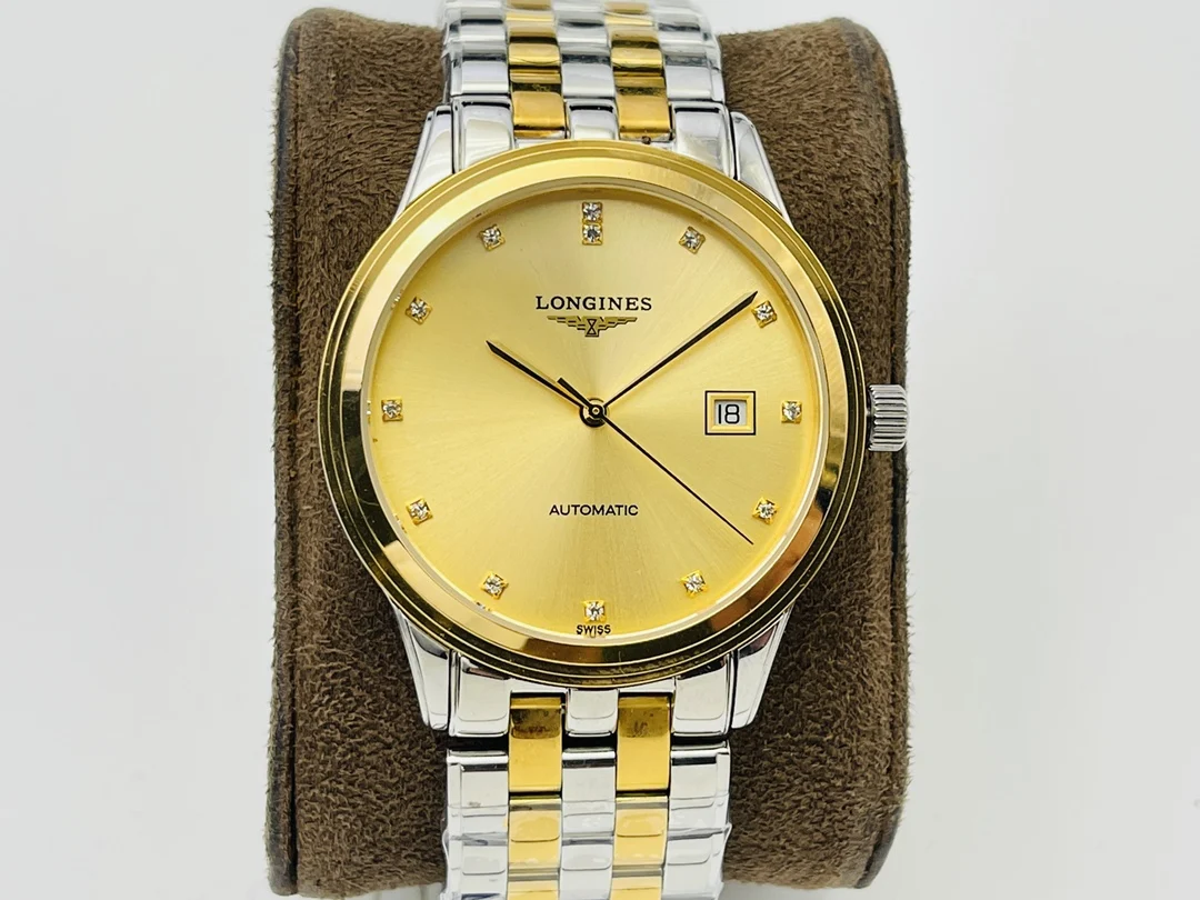 Longines Steel 40mm — photographed off the sweep