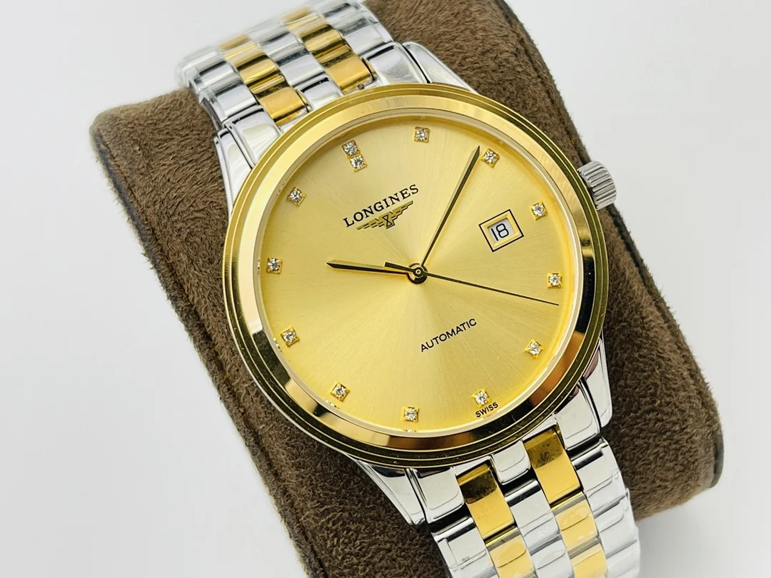 Longines Steel 40mm — photographed off the sweep