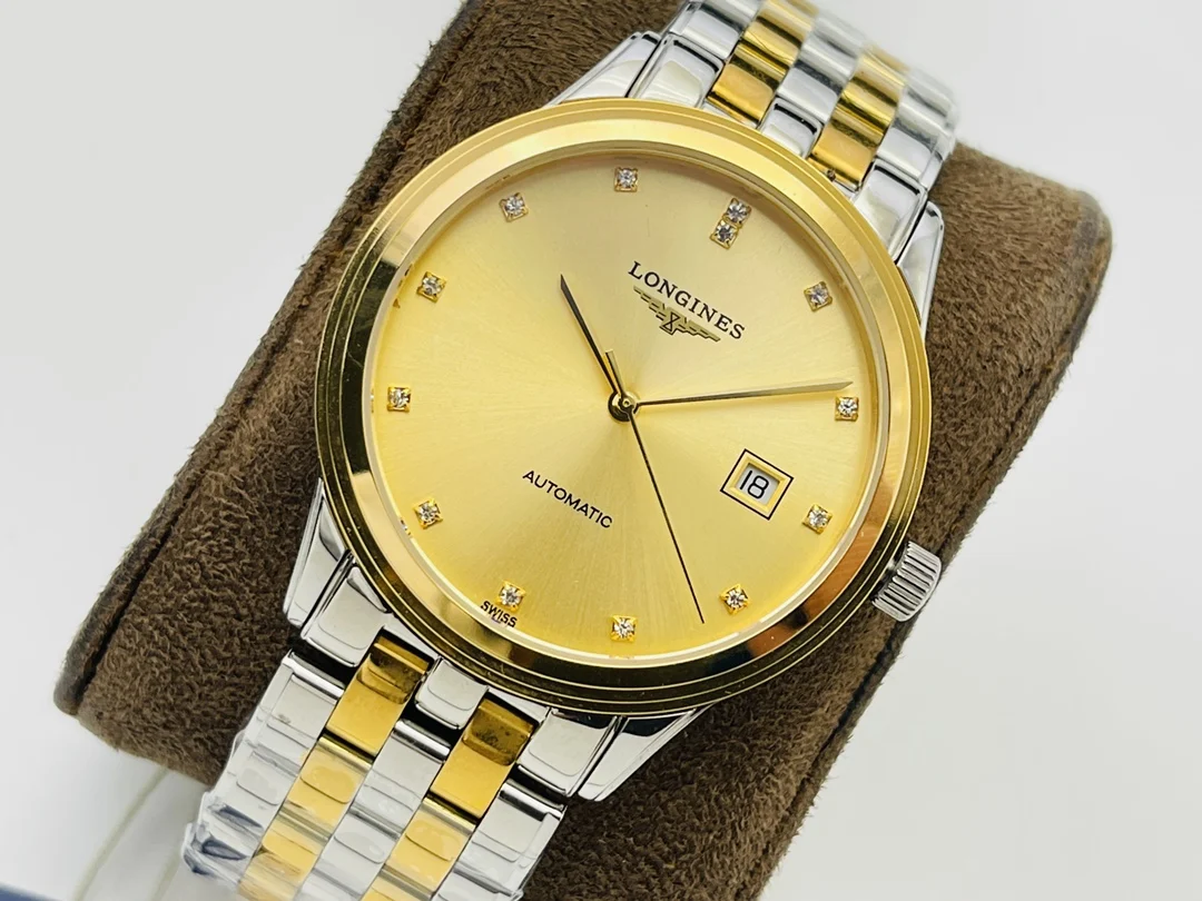 Longines Steel 40mm — photographed off the sweep