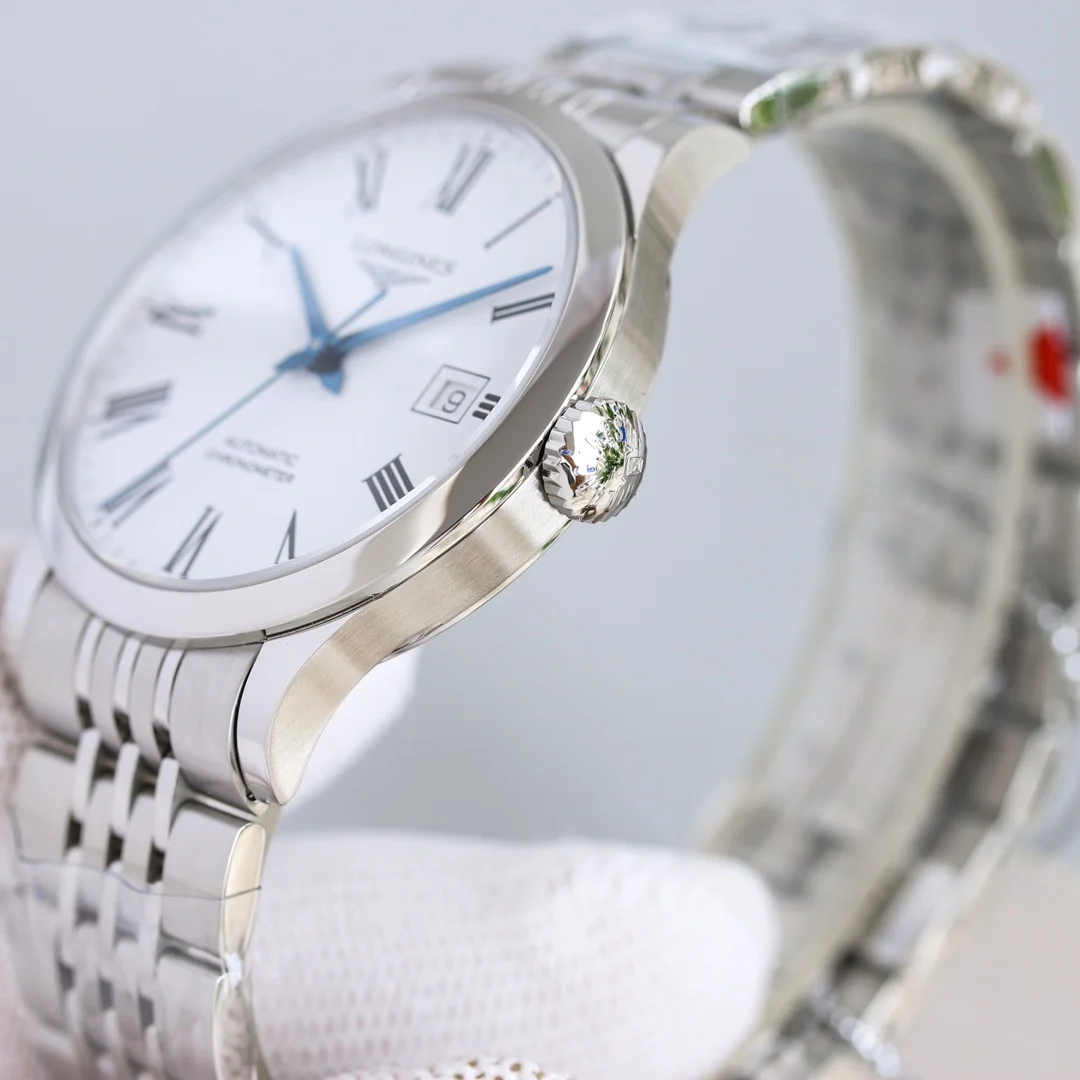 Longines Steel 40mm — photographed off the sweep