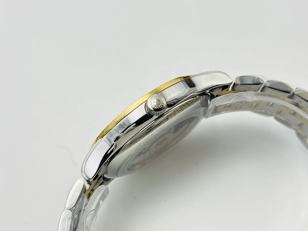 Longines White Gold White Dial 38.5mm — photographed off the sweep