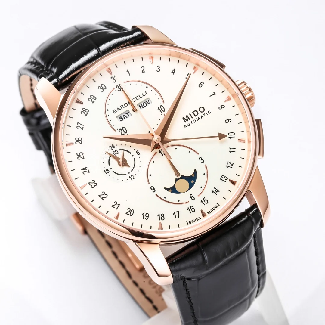 Mido Baroncelli Moon Phase 42mm — detail