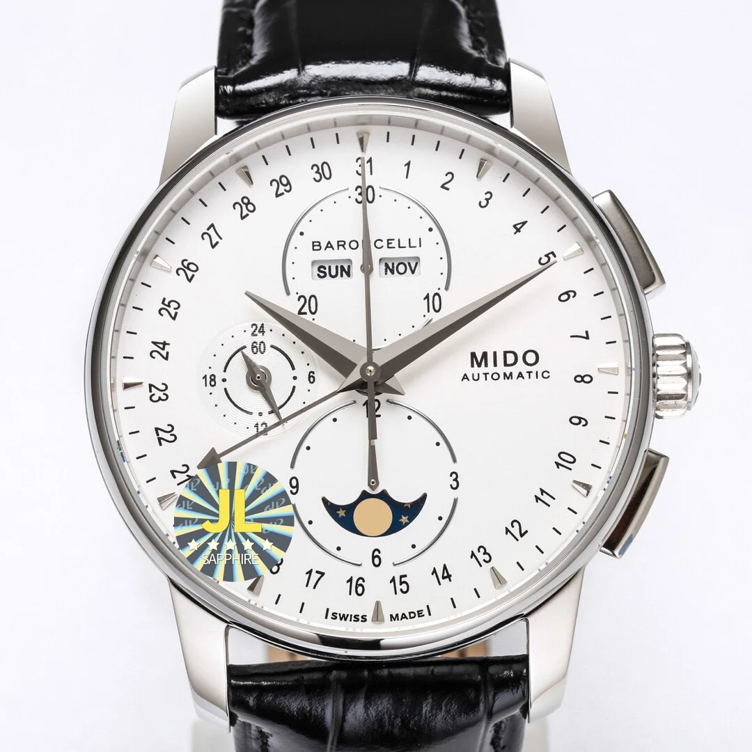 Mido Baroncelli Moon Phase 42mm — detail