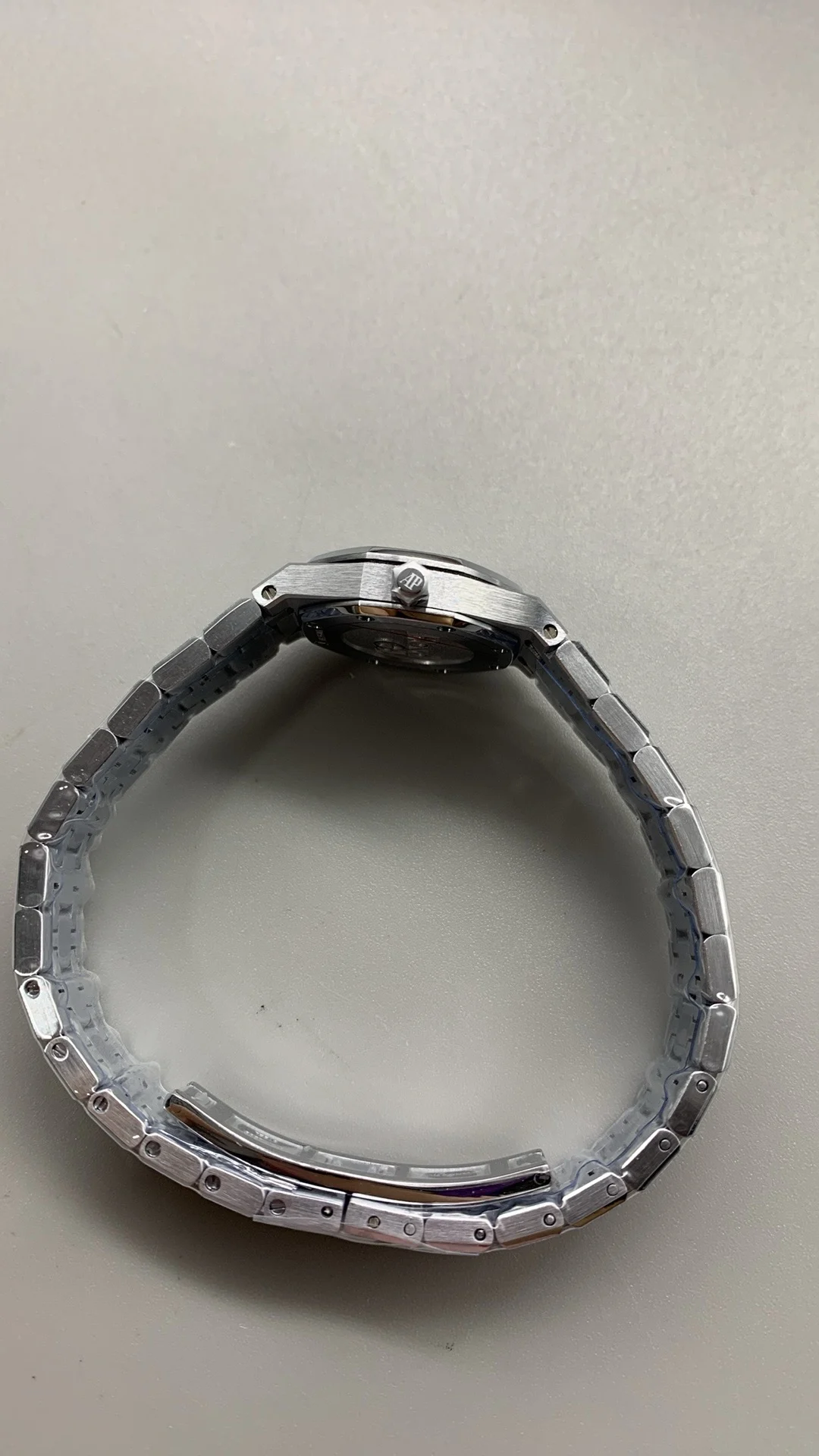 mini Ap, frosted — photographed off the sweep