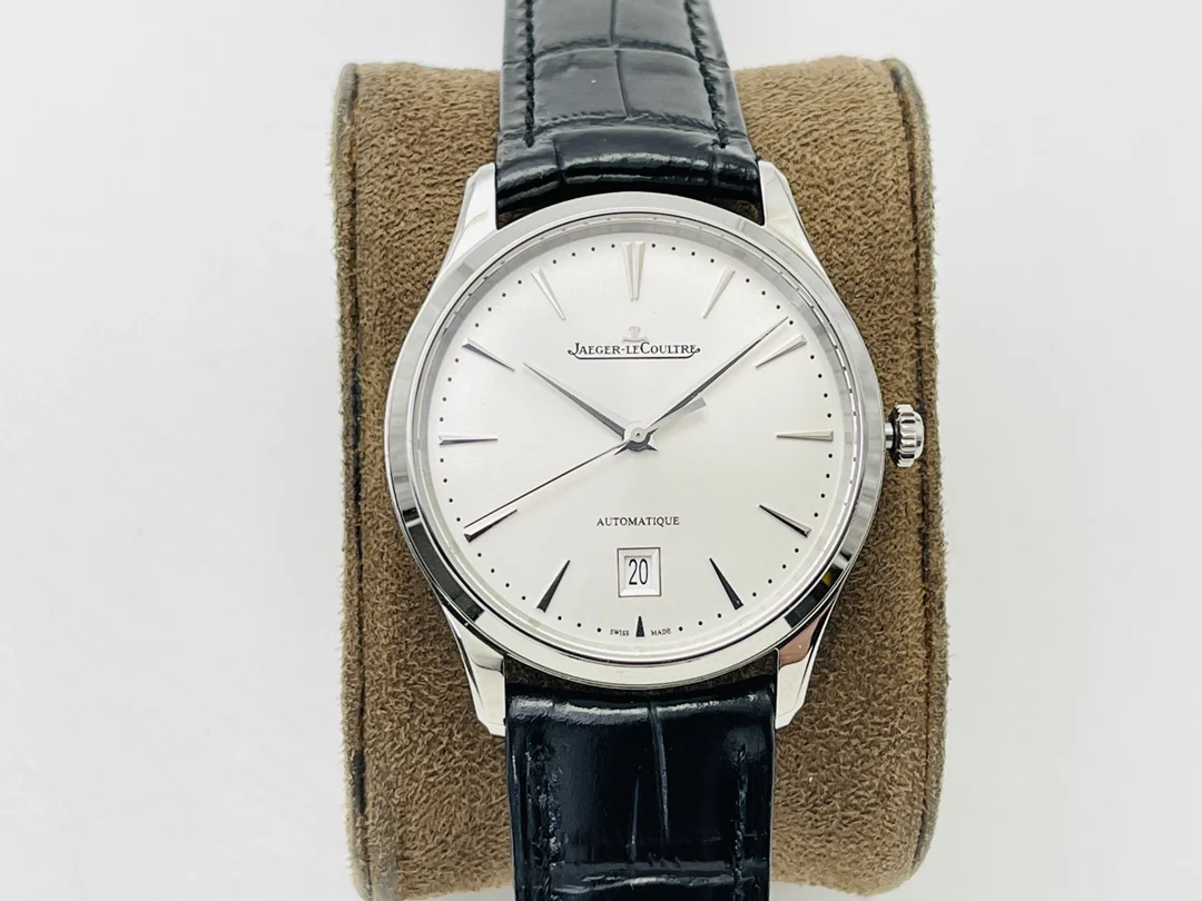 minimalist ultra-thin design – the Jaeger-LeCoultre Ultra-Thin — photographed off the sweep