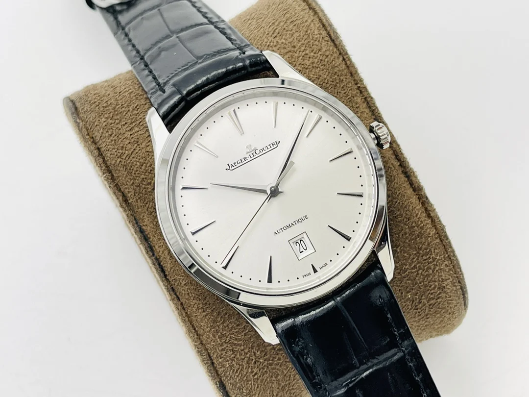 minimalist ultra-thin design – the Jaeger-LeCoultre Ultra-Thin — photographed off the sweep