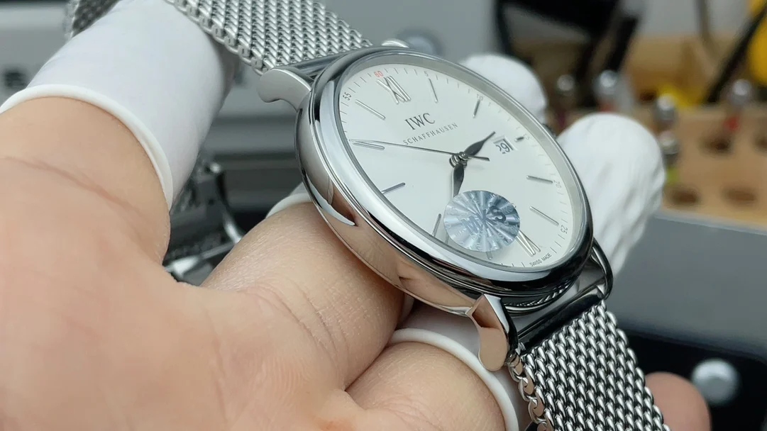MKS steel bracelet with wave pattern — photographed off the sweep