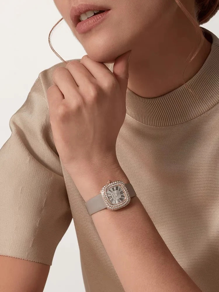 Model's hands-on effect