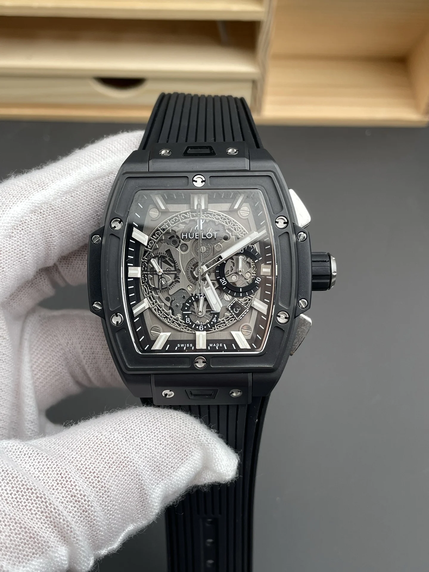 MS Yubo Barrel Black Ceramic /42mm / HUB4700 Movement — photographed off the sweep