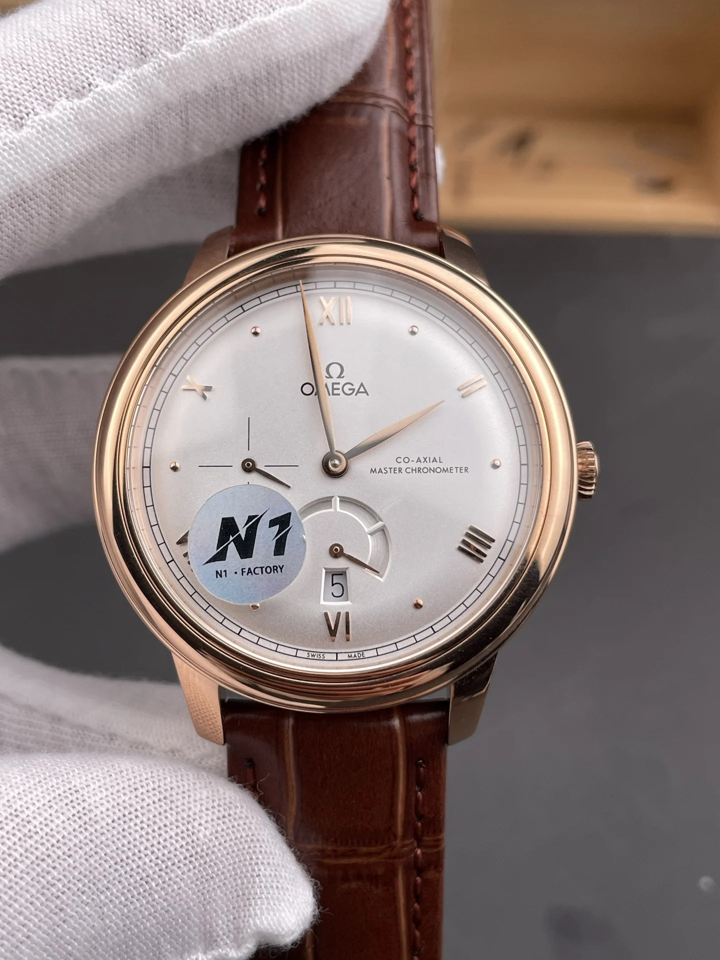N1 Dynamic Butterfly New Elegant Butterfly / 39.5mm / 8810 — photographed off the sweep
