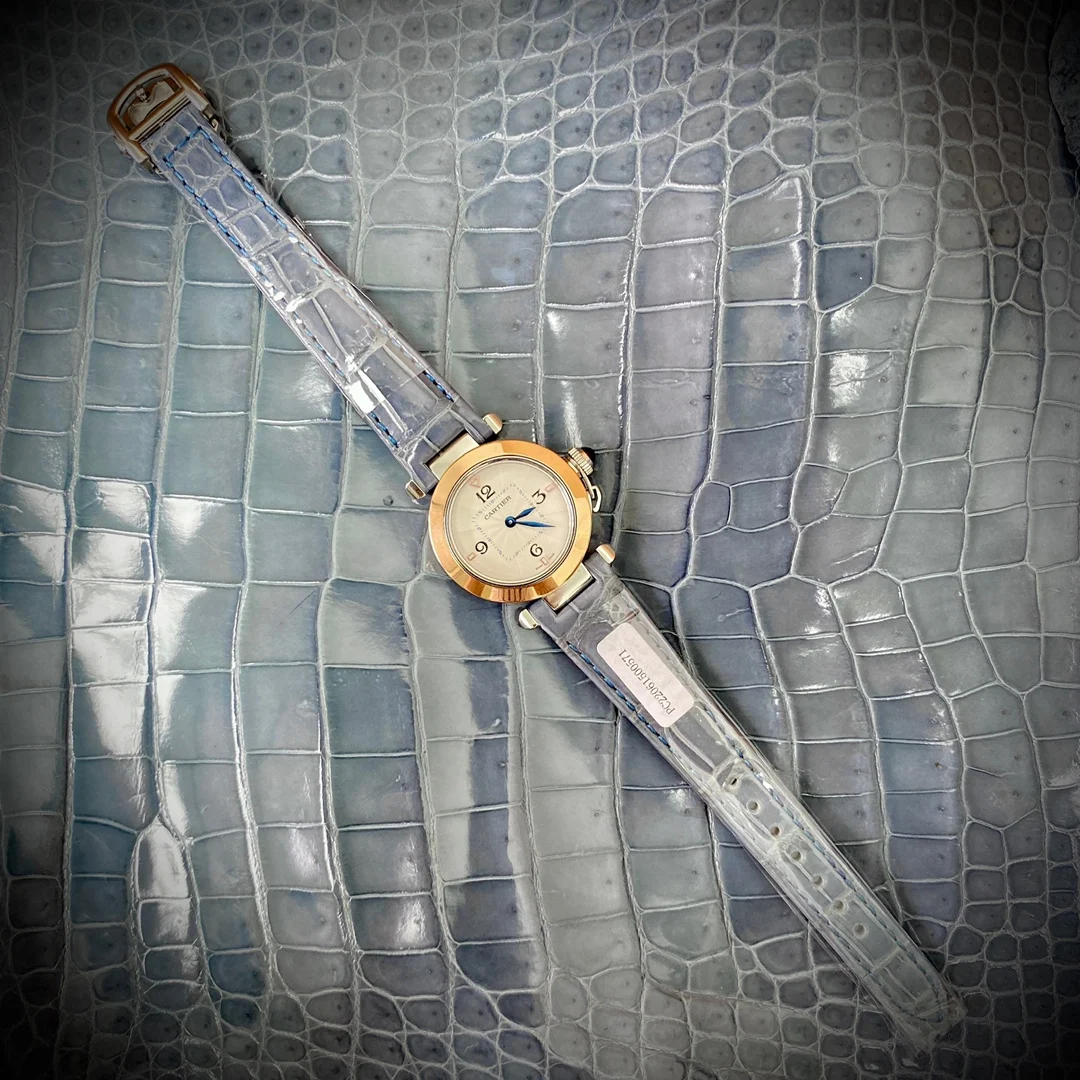 Native American alligator leather, each grain is unique — photographed off the sweep