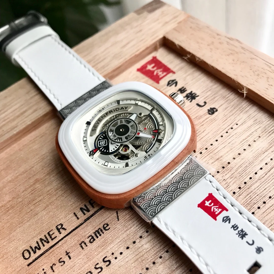 New arrival! Comes with limited edition exclusive packaging — photographed off the sweep