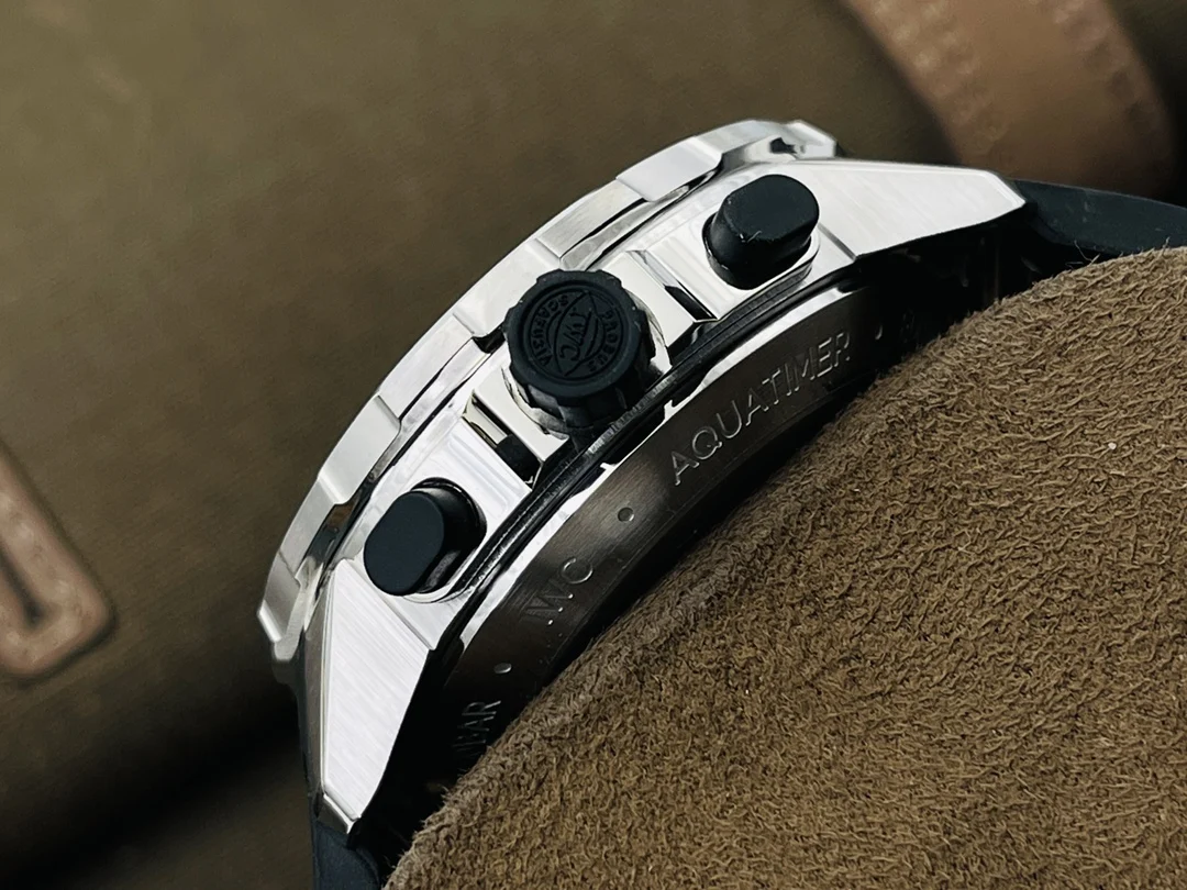 New Masterpiece The highest version on the market: IWC's "Shark" — photographed off the sweep