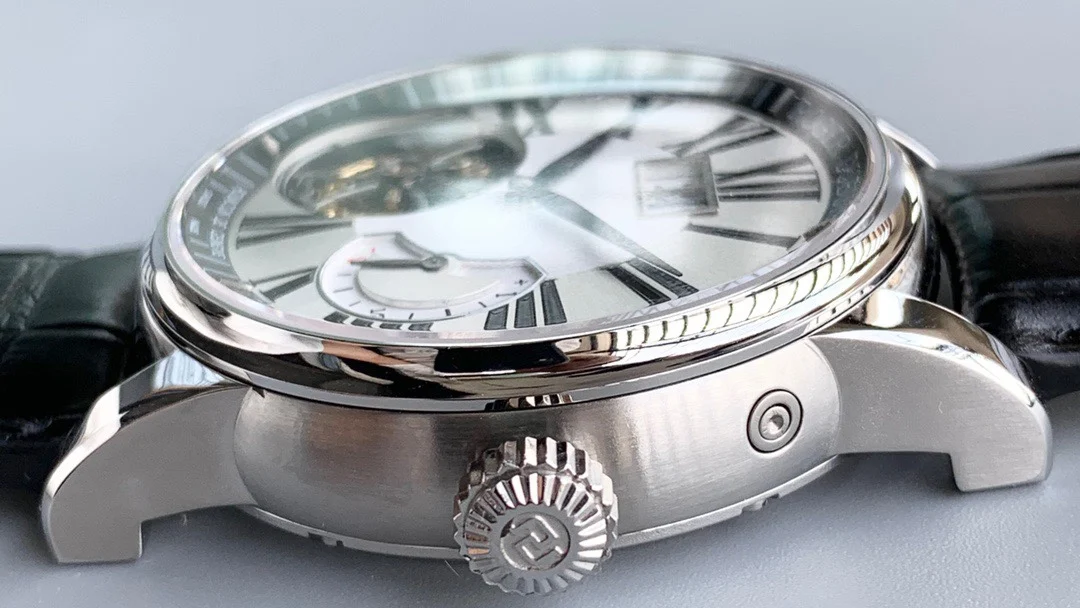 New product! The Roger Dubuis HOMMAGE (Homage to the Collection) — photographed off the sweep