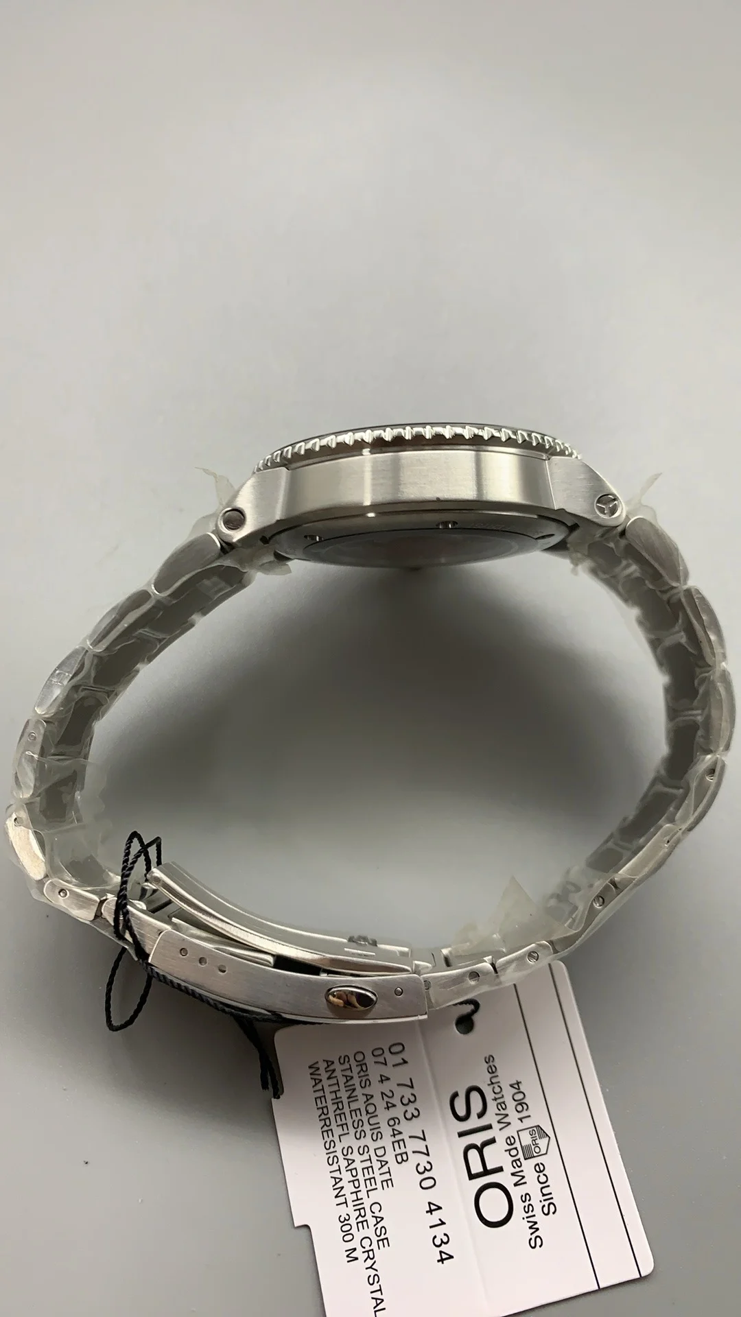 OF, Oris, Black, SW200 (China) — photographed off the sweep