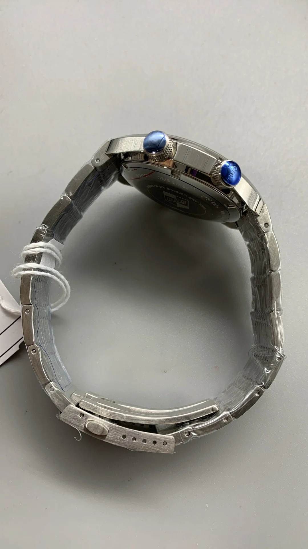 OF, Oris, double-handle, SW200 β photographed off the sweep