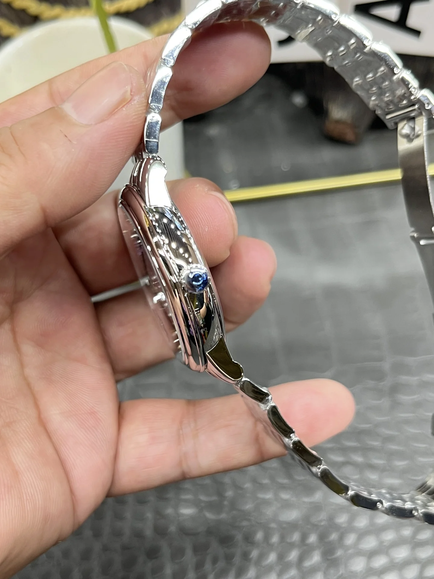 Omega 39.5mm — photographed off the sweep