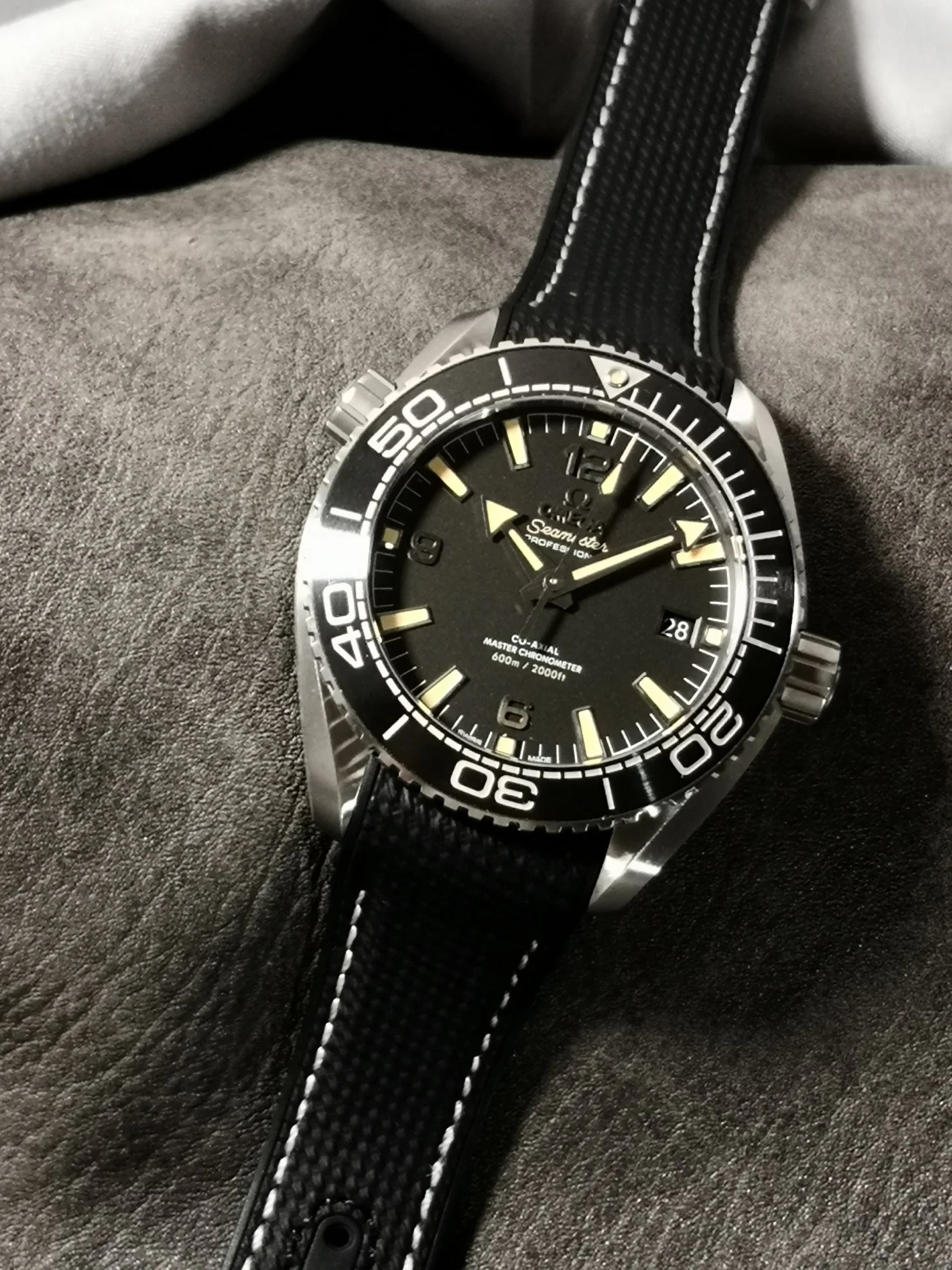 Omega Ceramic Black Dial 43.5mm — photographed off the sweep