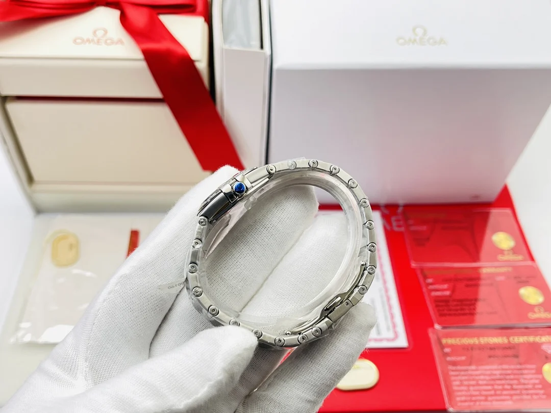 Omega Constellation 123.15.27.60.55.004 — photographed off the sweep