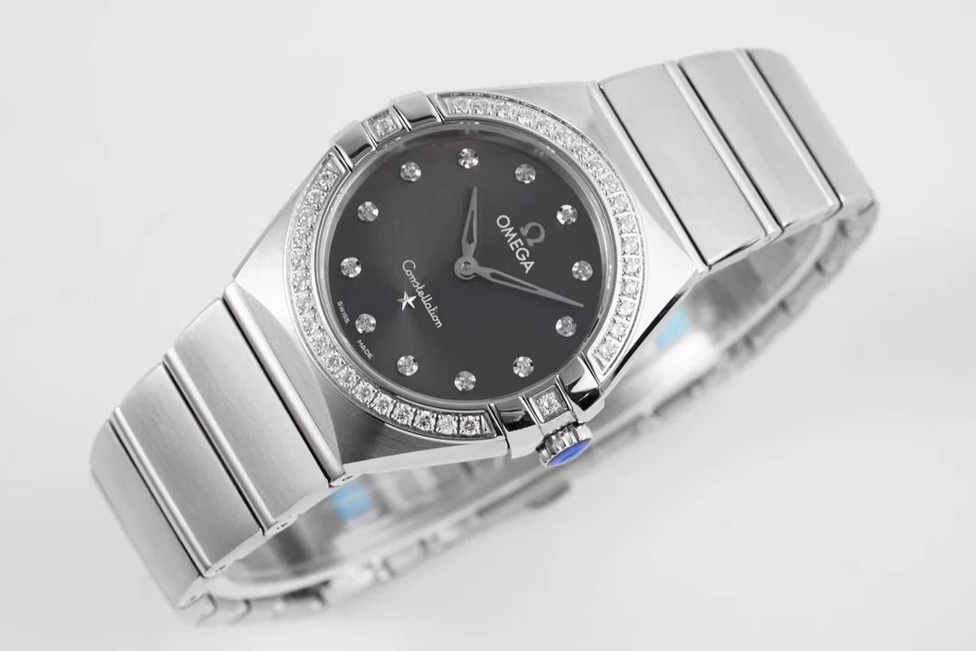 Omega Constellation 28mm — photographed off the sweep