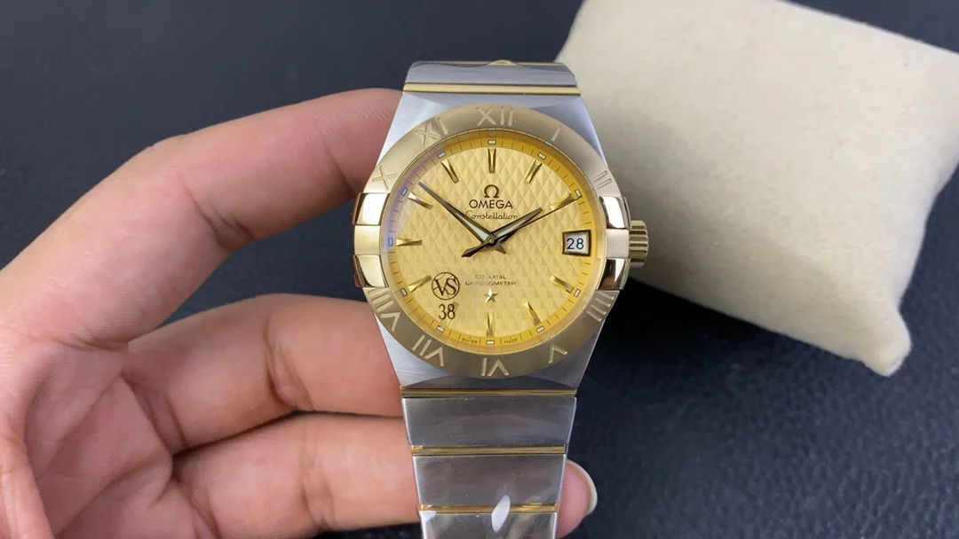 Omega Constellation 38mm