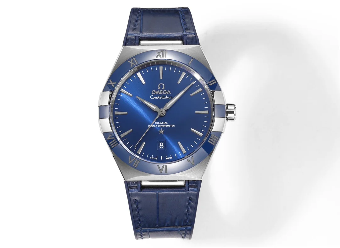 Omega Constellation White Gold — detail