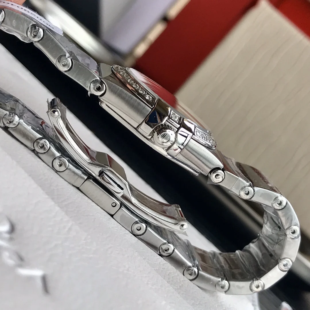 Omega Constellation Yellow Gold — photographed off the sweep