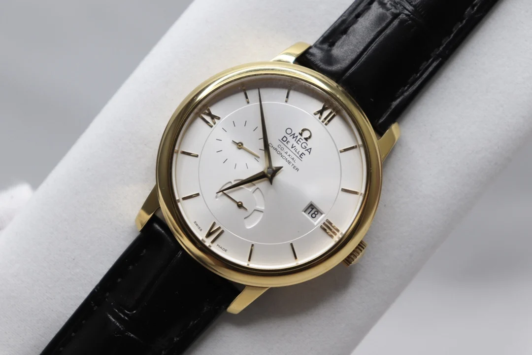 Omega De Ville — photographed off the sweep