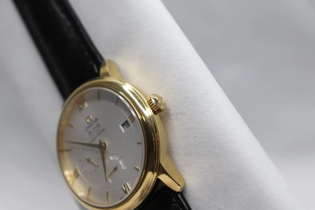 Omega De Ville — photographed off the sweep