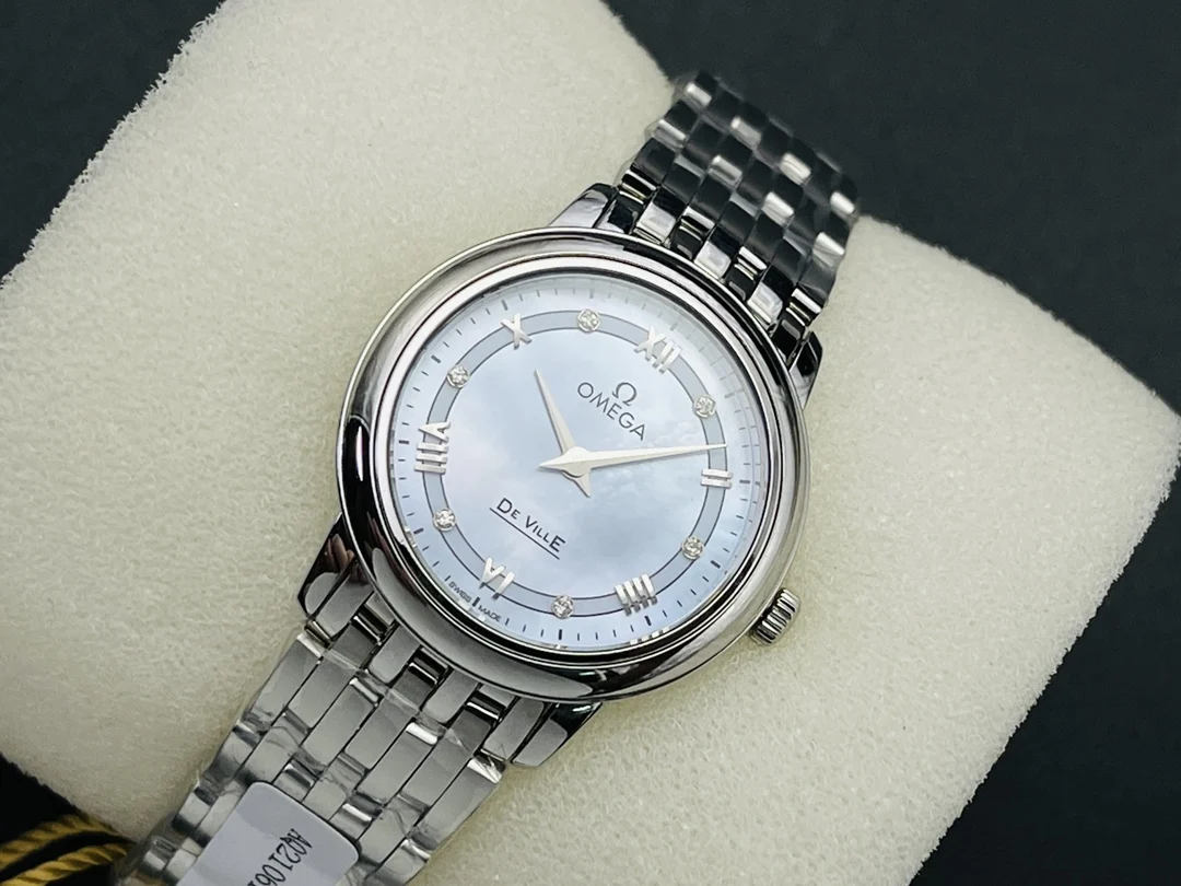 Omega De Ville Diamond-Set 27.4mm — photographed off the sweep
