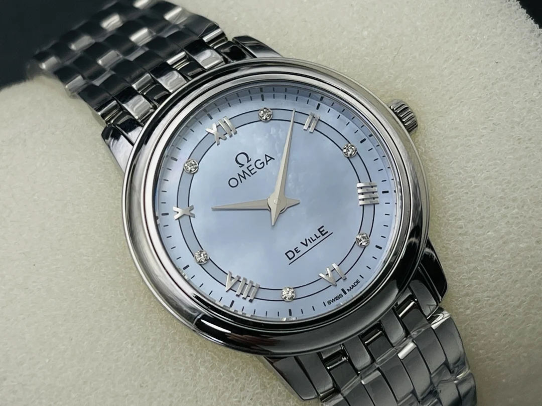 Omega De Ville Diamond-Set 27.4mm — photographed off the sweep