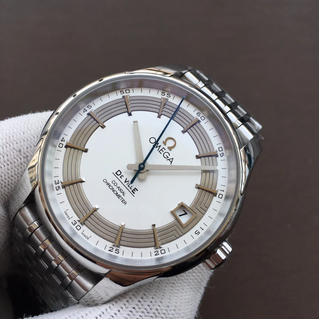Omega De Ville Steel White Dial 41mm — photographed off the sweep
