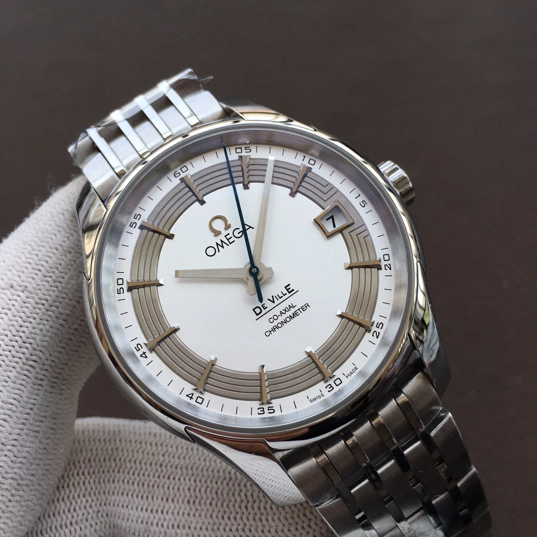 Omega De Ville Steel White Dial 41mm — photographed off the sweep