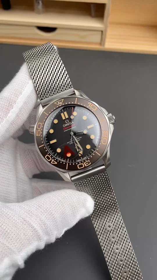 Omega James Bond 007 Titanium 42mm