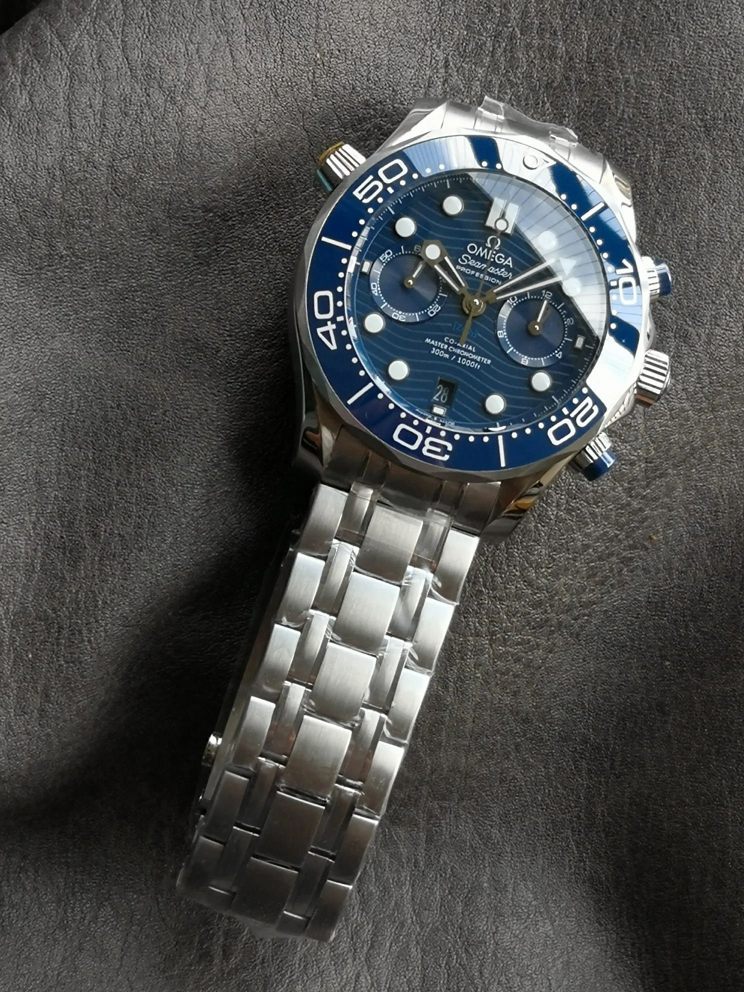Omega Seamaster 210.30.44.51.03.001 — photographed off the sweep