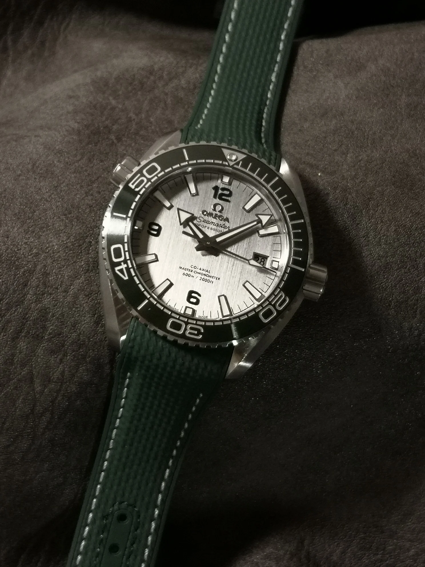 Omega Seamaster 215.32.44.21.06.001 — photographed off the sweep