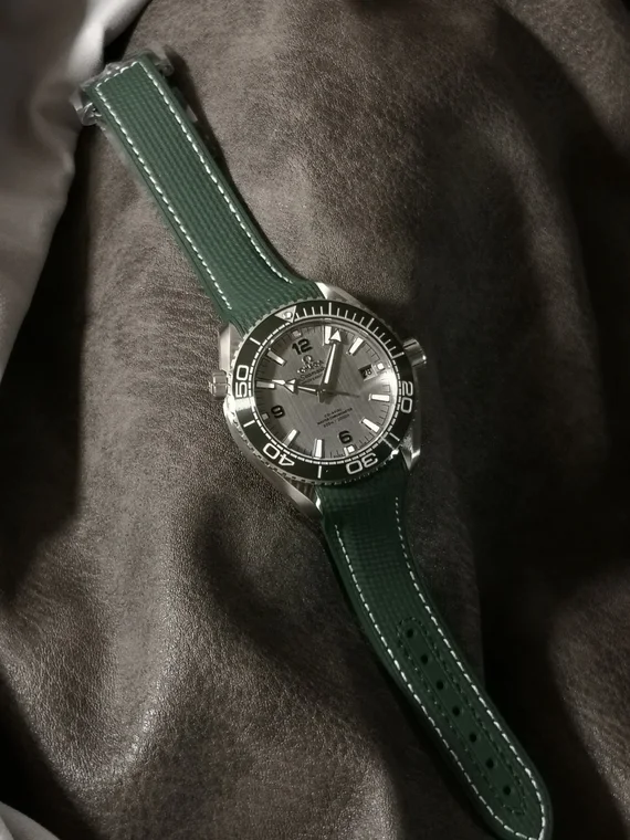 Omega Seamaster 215.32.44.21.06.001