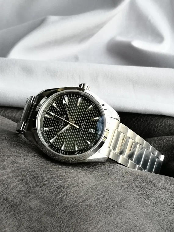 Omega Seamaster 220.10.41.21.10.001