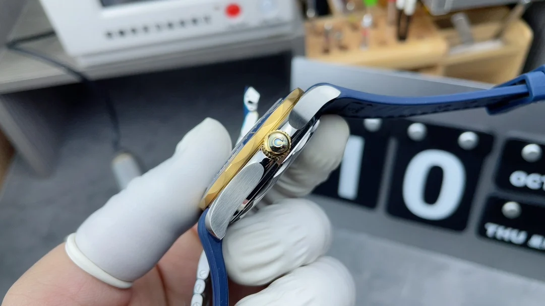 Omega Seamaster 300 Blue Dial — photographed off the sweep